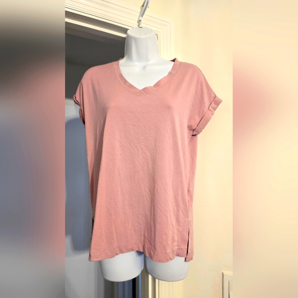 5 for $ 25 Bundle Deal Banana Republic Women's Pink V-Neck Top